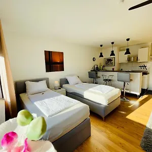 Messe Am Rhein Apartment Köln