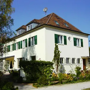 villa-arborea.getmunichhotels.com/